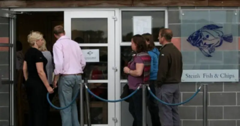 Food Reviewer Pete Green Gives Rick Stein's Chippy a Decent Score