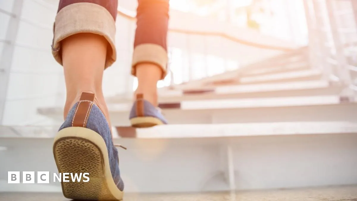 Michael Mosley: Forget 10,000 Steps, Brisk Walks Better