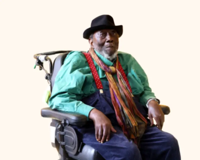 Frank Bowling at 92: On Whisky, Fame, and Painting Bigger