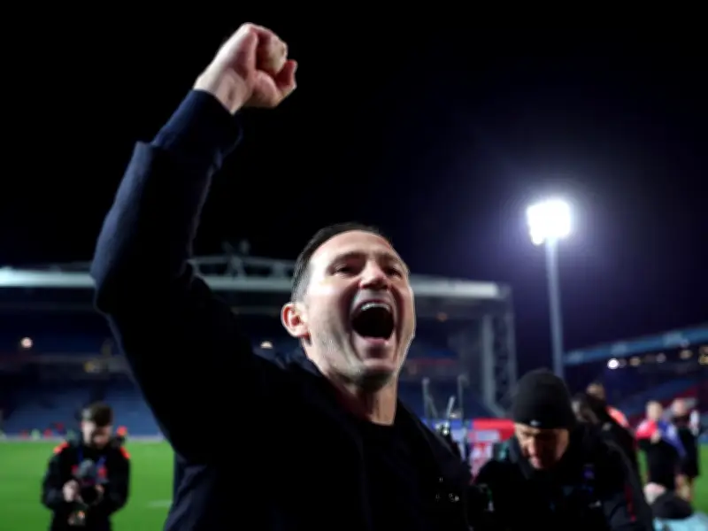 Frank Lampard lands Coventry job and World Cup Netflix show
