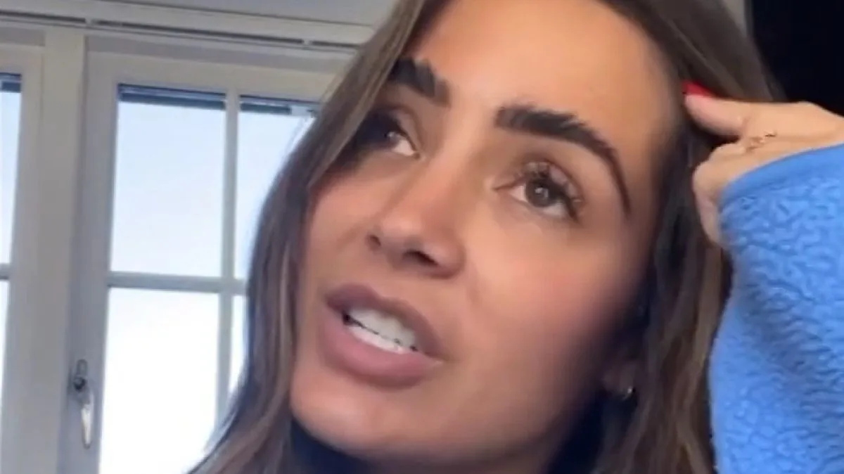Frankie Bridge Fights Tears in Candid Video After Therapy Session