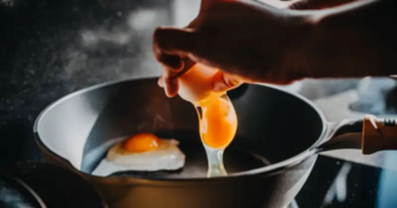 Fried Eggs Get Crunchy Upgrade with Simple Sesame Seed Trick
