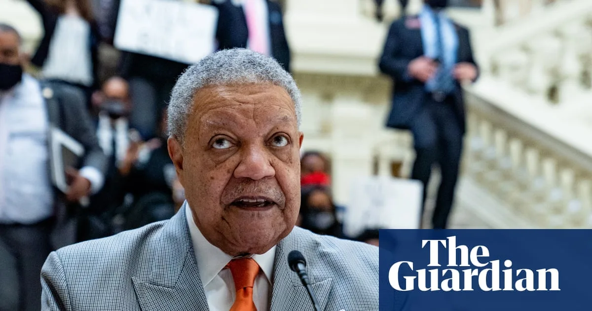 Fulton County Commissioners Face Daily Fines Over Election Board Appointments