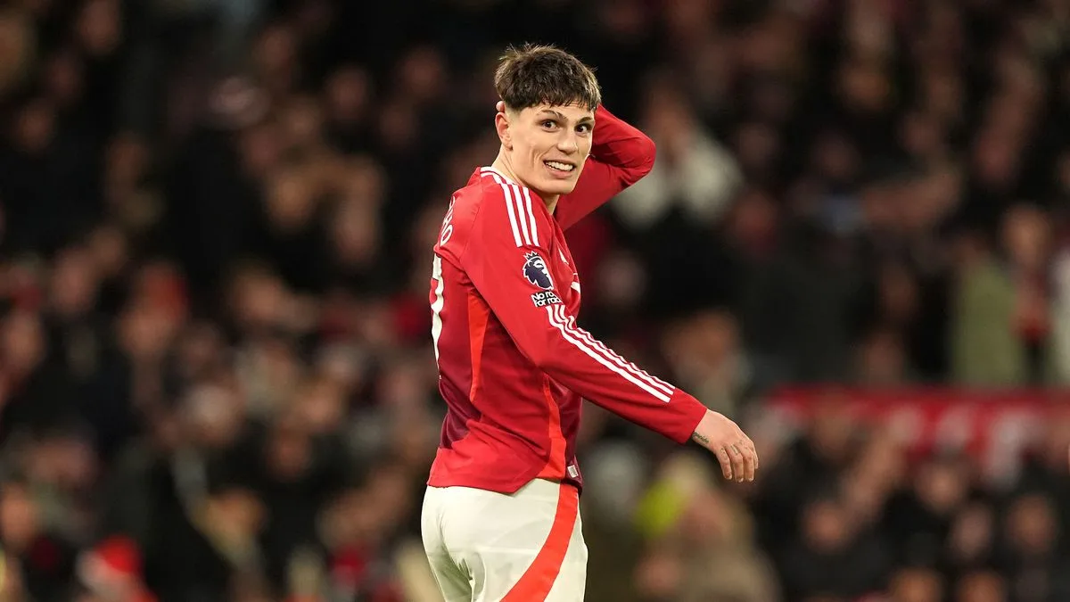Garnacho Neck Tattoo Sparks Man Utd Transfer Concerns