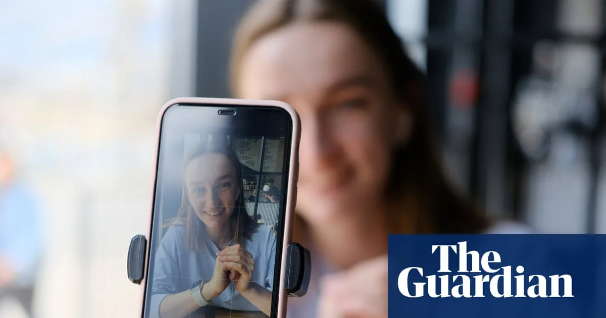 Gen Z Turns to Social Media to Land Jobs in Tough Market