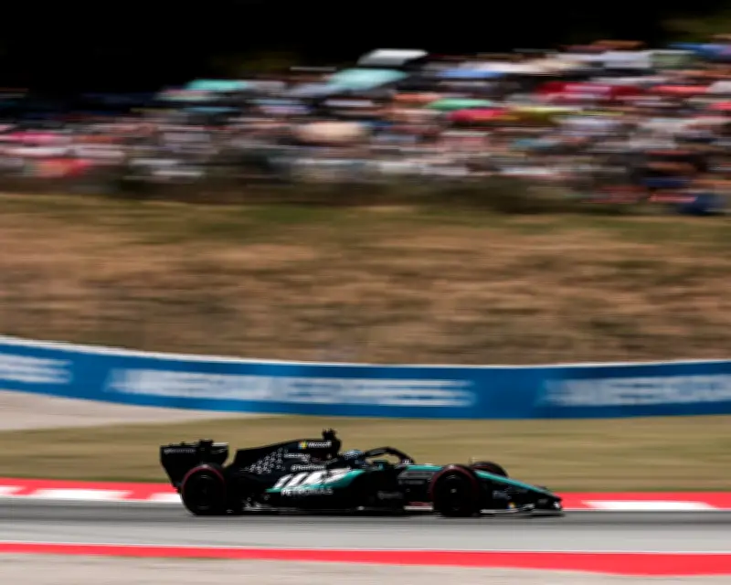 George Russell claims pole at Barcelona-Catalunya F1 GP after recent struggles