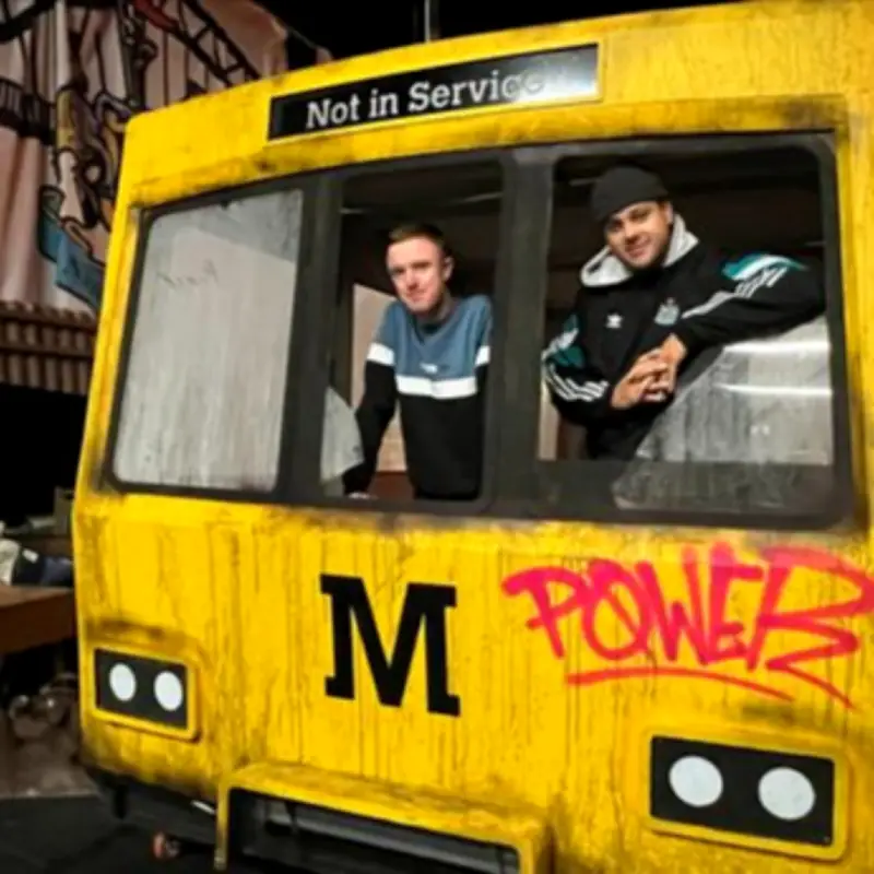 Gerry & Sewell Returns to Tyneside with Geordie Humour and Standing Ovation