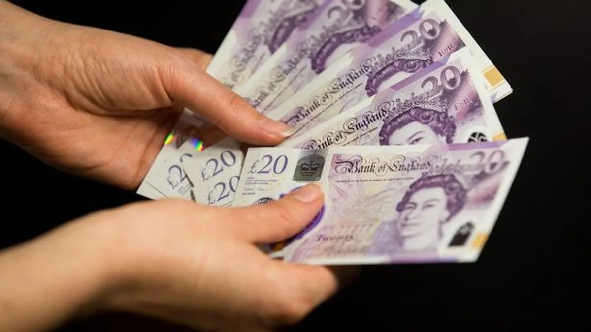DWP Offers Up to £812 in Universal Credit Hardship Payments