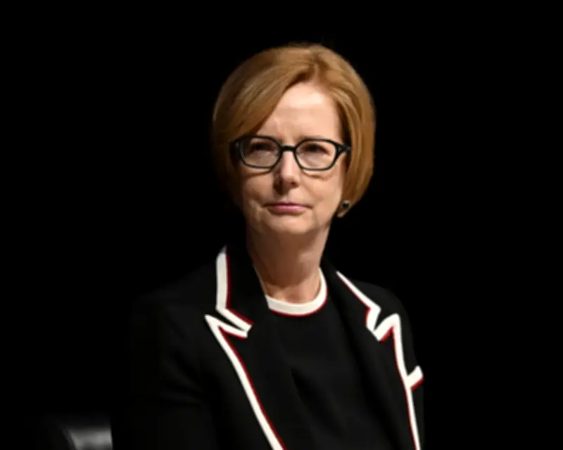 Gillard Slams 'Ditch the Witch' Billboard; Scolyer Dies at 59