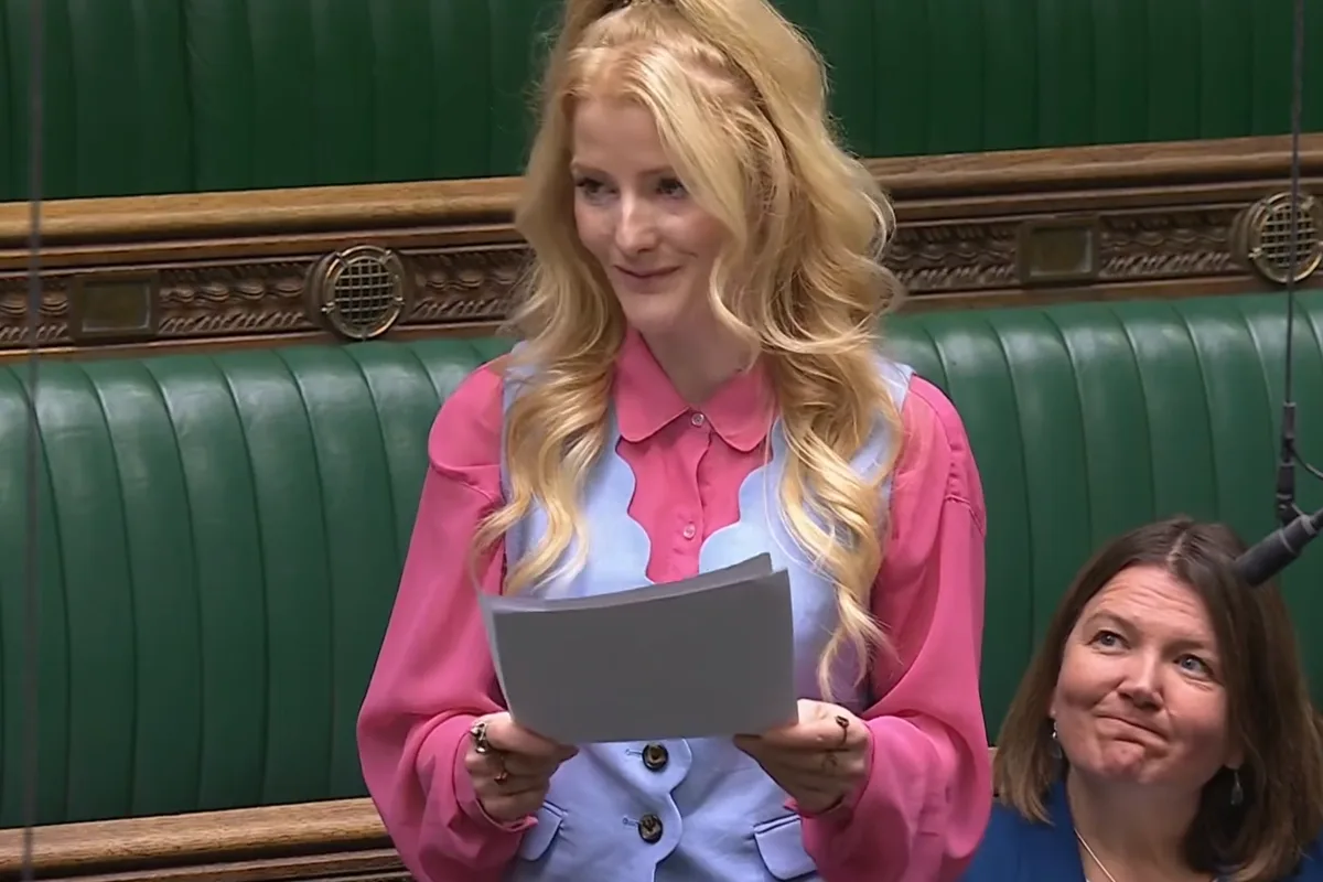 Green MP's Outfit Sparks Debate Over Sartorial Shaming in Politics