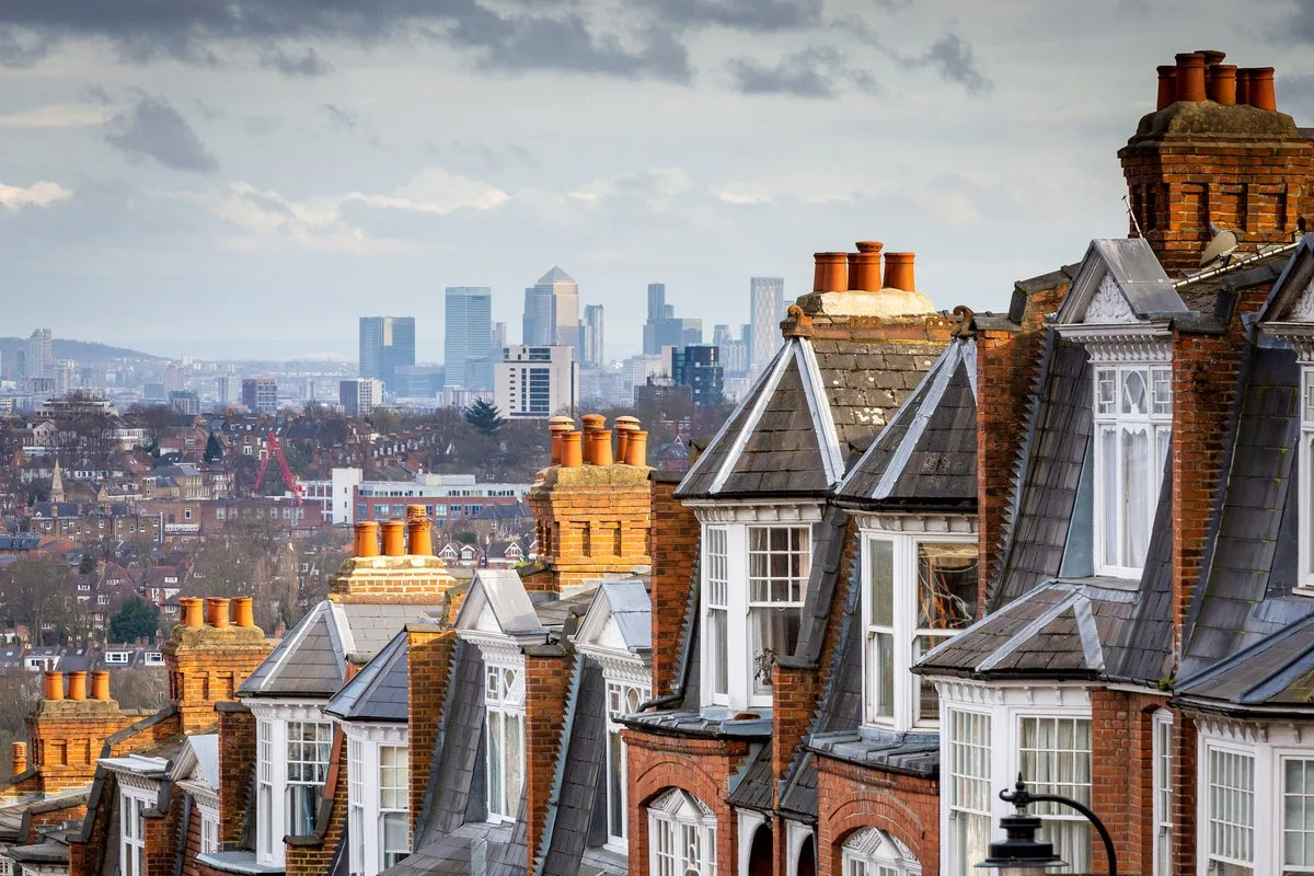 Half of UK renters face unlawful letting agent practices, Citizens Advice warns