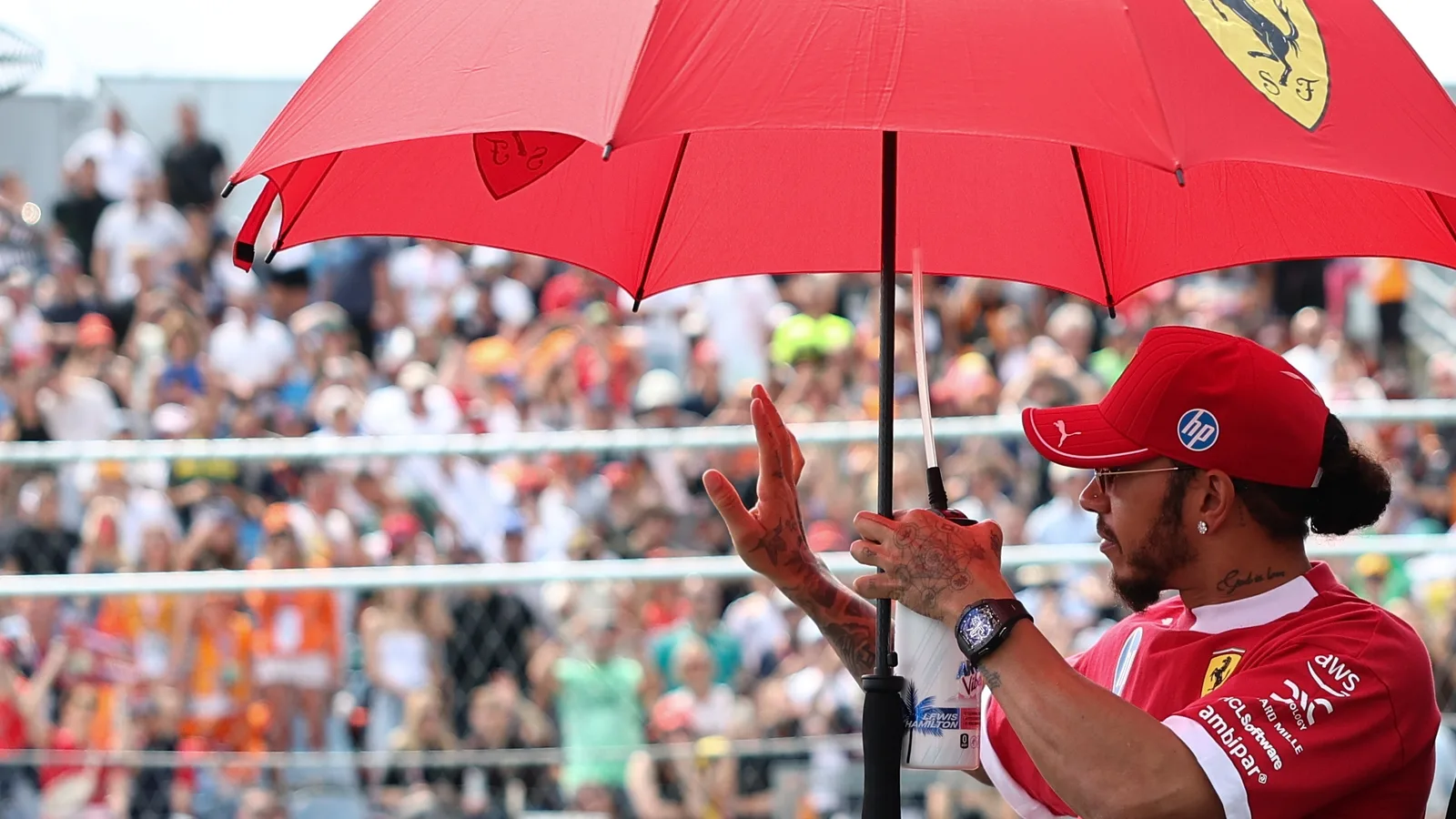 Hamilton Slams Ferrari Boss Over Useless Remarks