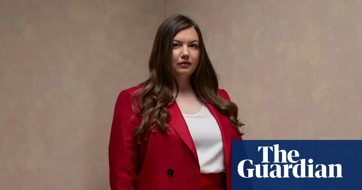 Hannah Murray Recalls Psychosis in Memoir Extract