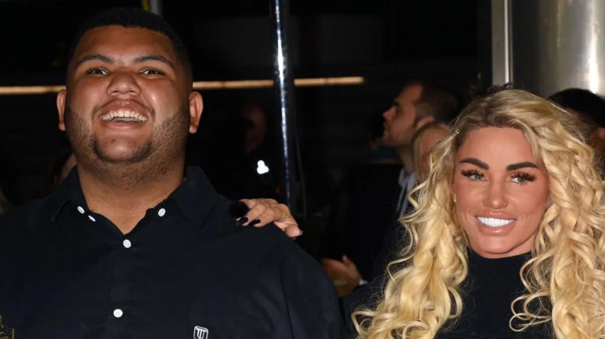 Harvey Price Calls Lee Andrews 'Daddy' Despite Travel Ban