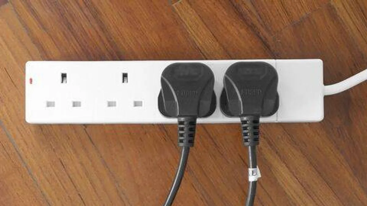 Winter Warning: Never Plug Heaters into Extension Leads, Fire Risk Alert for UK Homes