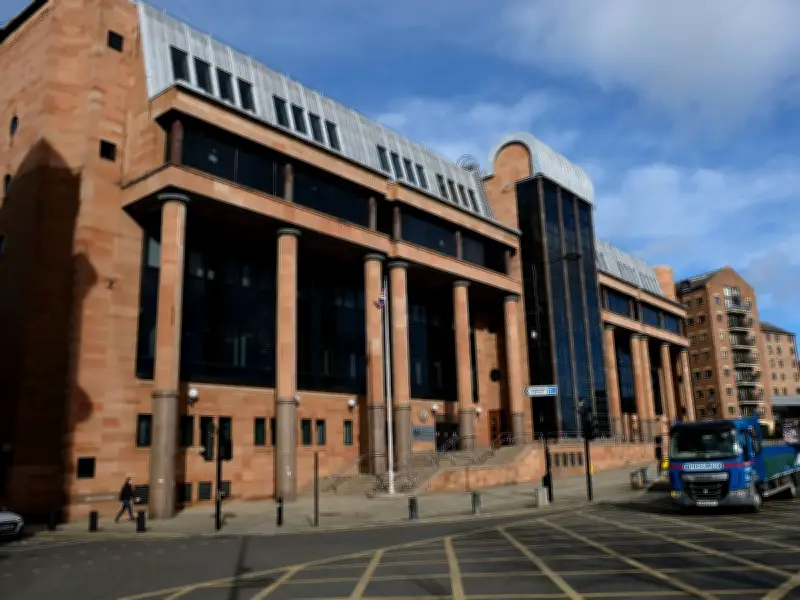 Heaton son cashes £15,000 cheque meant for father, faces jail
