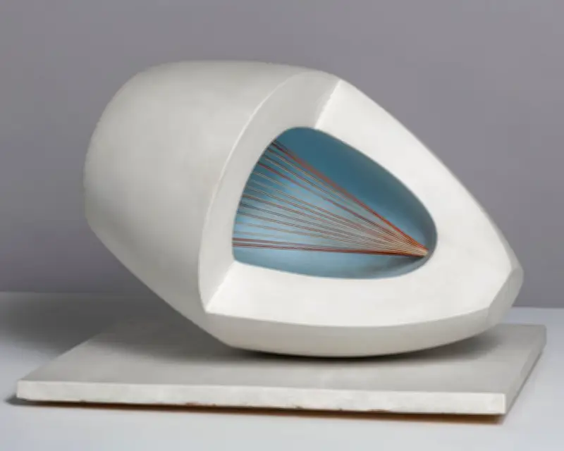 Hepworth in Colour Review: Salty Seascapes in Immaculate Sculptures