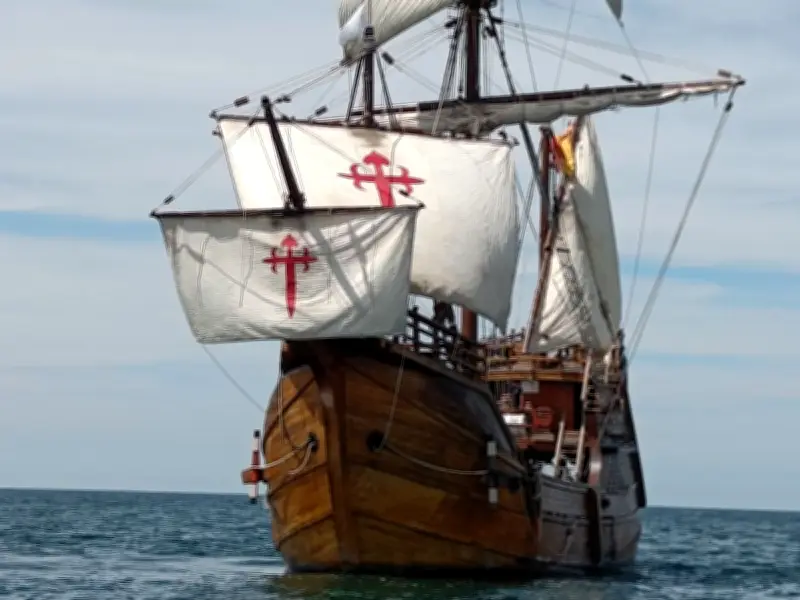 Historic Nao Santa María Replica Ship Docks in Liverpool for First Time