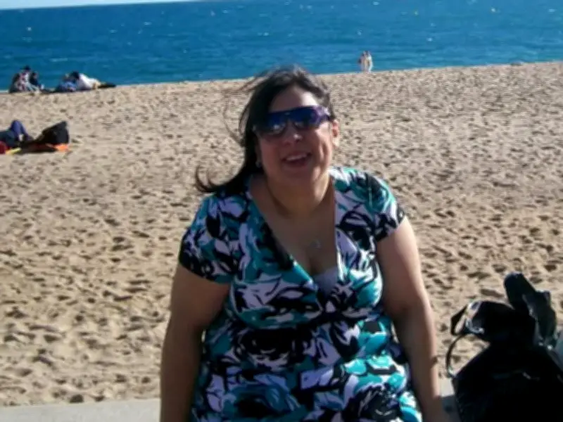 Holiday deckchair collapse leads mum to lose over 7 stone
