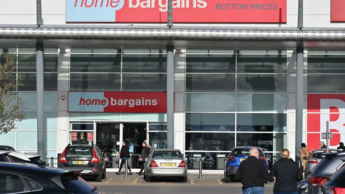 Home Bargains £13 Sculptural Side Table Delights Shoppers