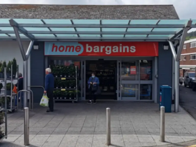 Home Bargains slashes £115 Ren beauty set to £20 in 82% discount deal