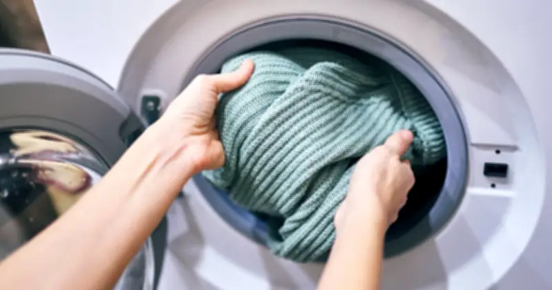 Households Urged to Use Mouthwash in Washing Machines This June