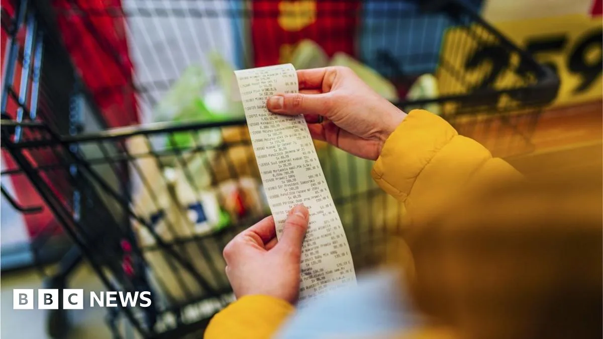 Government Discusses Voluntary Supermarket Price Cap on Basic Foods