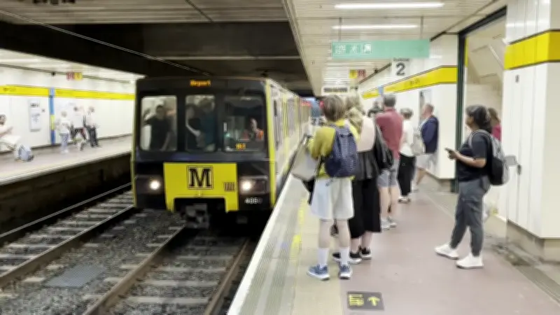Huge Crowds Bid Farewell to Last Old Tyne and Wear Metro Train in Newcastle