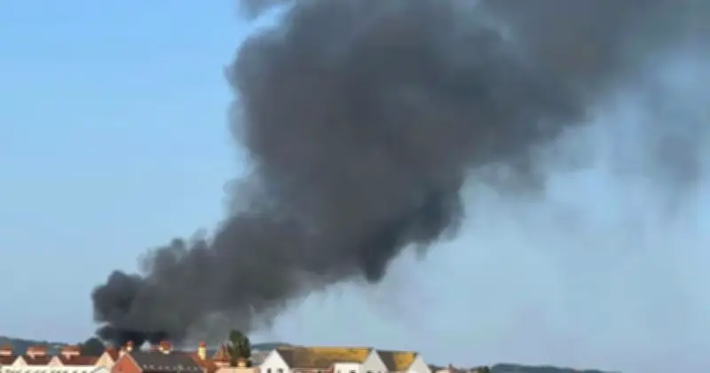 Huge Fire Erupts in Rhyl, Thick Black Smoke Seen for Miles