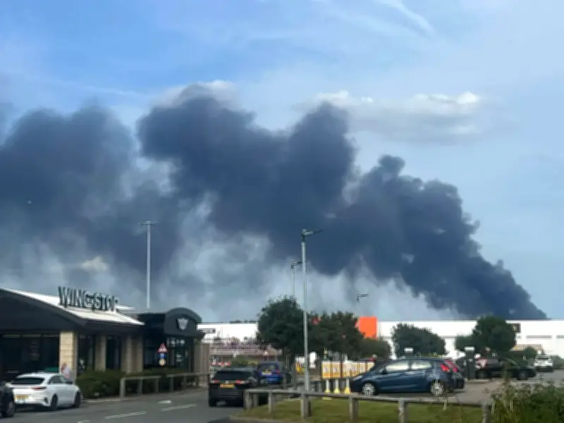 Huge Fire in Widnes Sends Black Smoke Across Merseyside
