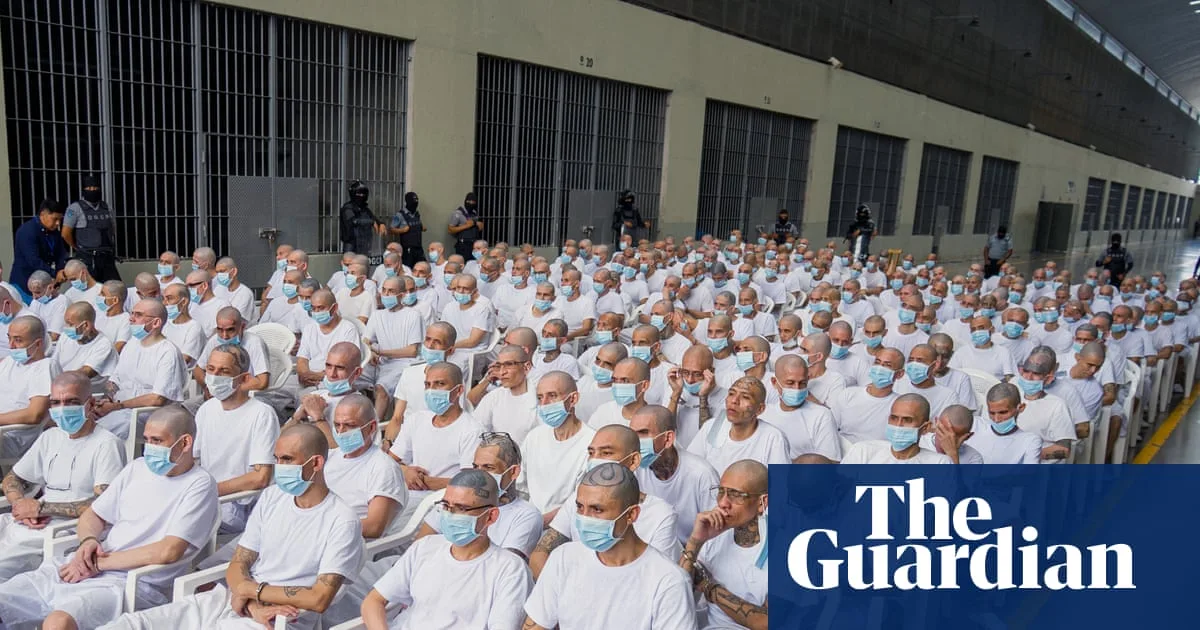 El Salvador Begins Mass Trial of 486 MS-13 Gang Members Amid Human Rights Concerns
