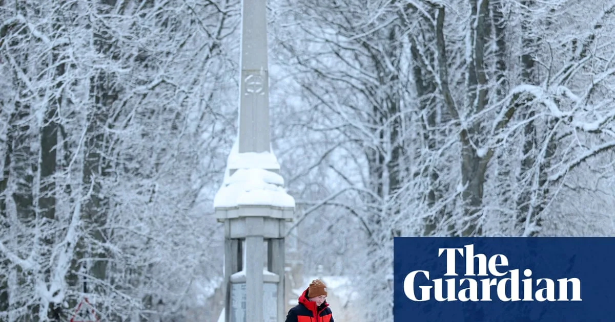 Hundreds of UK Schools Closed as Storm Goretti Brings Snow