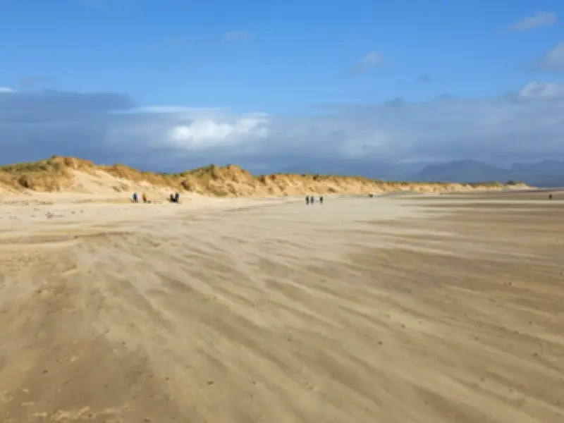 I visited Wales' best beach where locals block tourists from reaching it