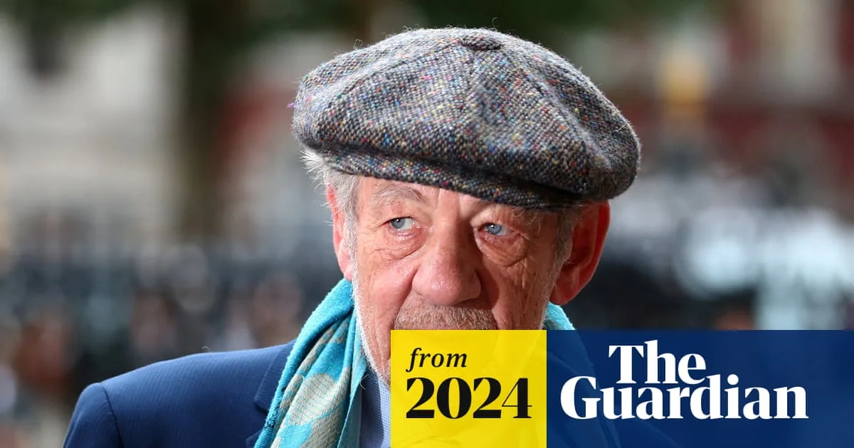 Ian McKellen Says Fat Suit Saved Him After ‘Horrible’ Stage Fall