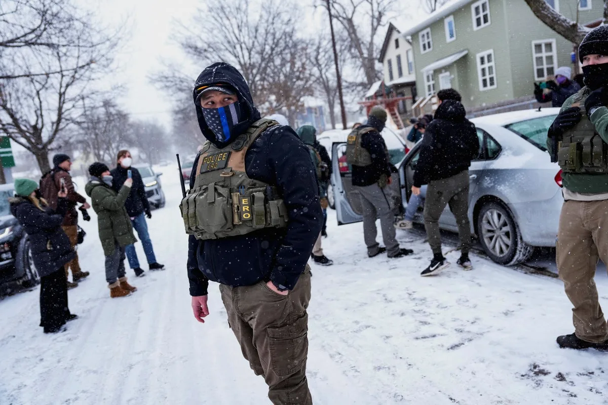 ICE Accused of Targeting Off-Duty Police Officers in Minnesota Crackdown