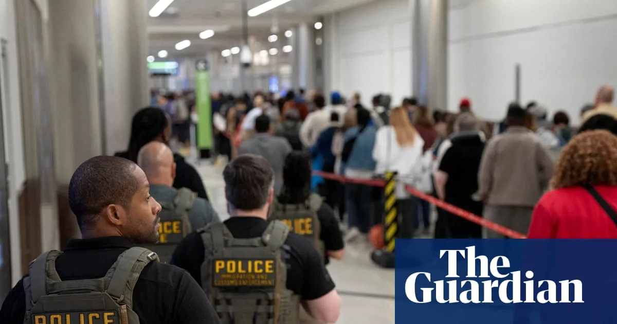 ICE Agents Deployed to US Airports Amid Government Shutdown as TSA Lines Stretch for Hours
