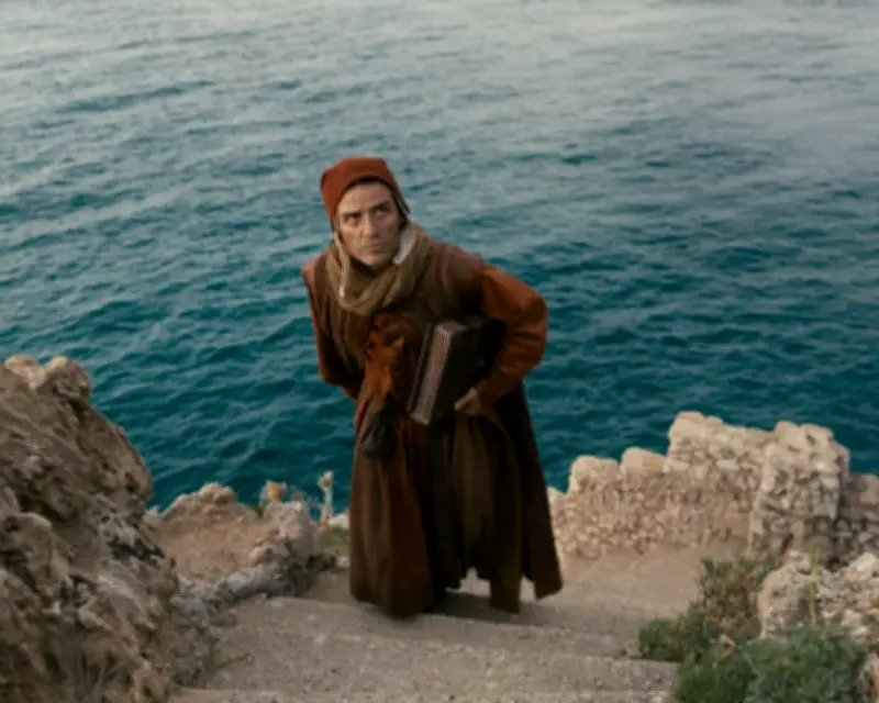 In the Hand of Dante Review: Gerard Butler Shines in Bizarre Mafia Fantasy