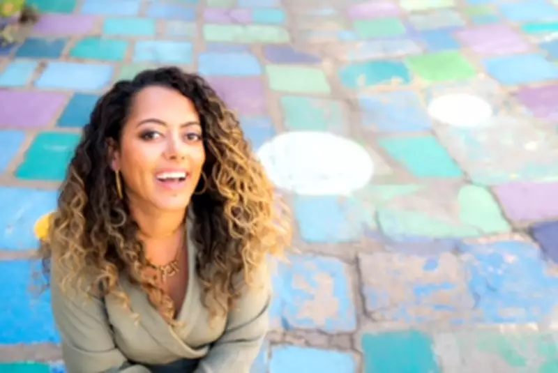 Investing Coach Delyanne Barros: Never Too Late to Start, Even with $1