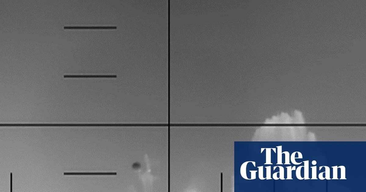 US Submarine Sinks Iranian Warship Off Sri Lanka, 32 Rescued