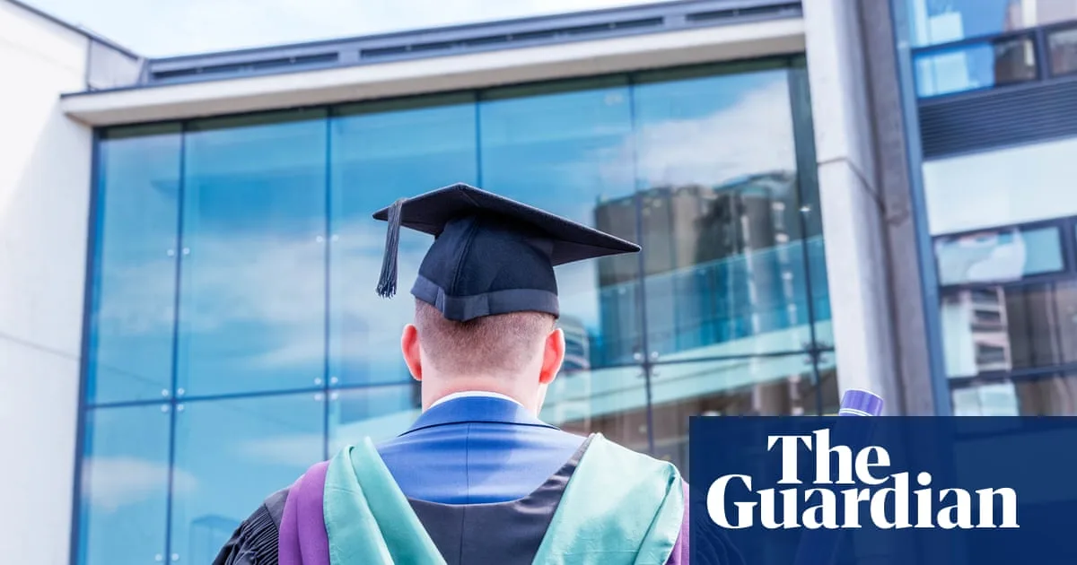 Is a University Degree Still Worth It in 2026? Experts Say It’s Complex