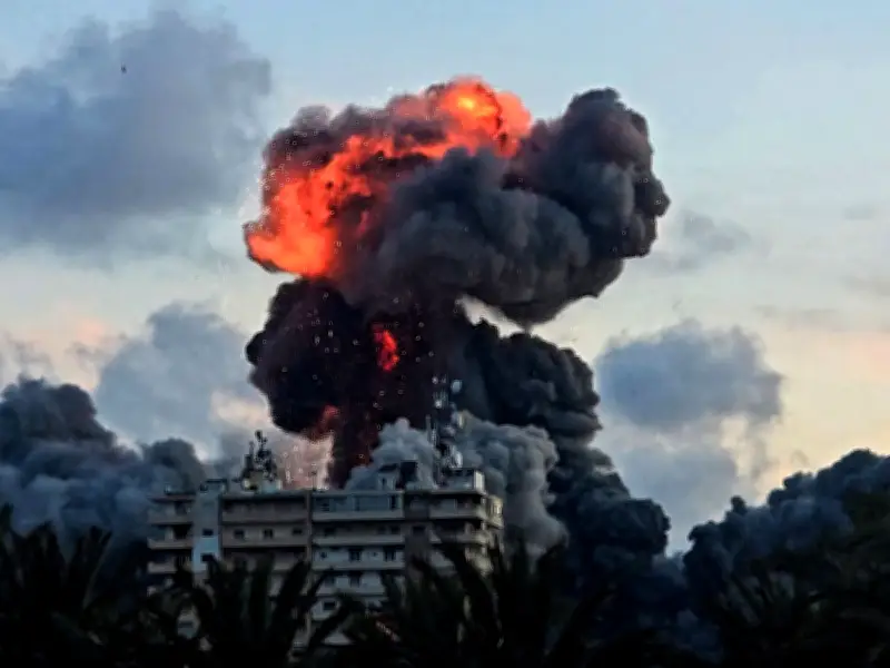 Israeli Airstrikes Kill 8 in Lebanon Amid Trump's Claim of Imminent Iran Deal