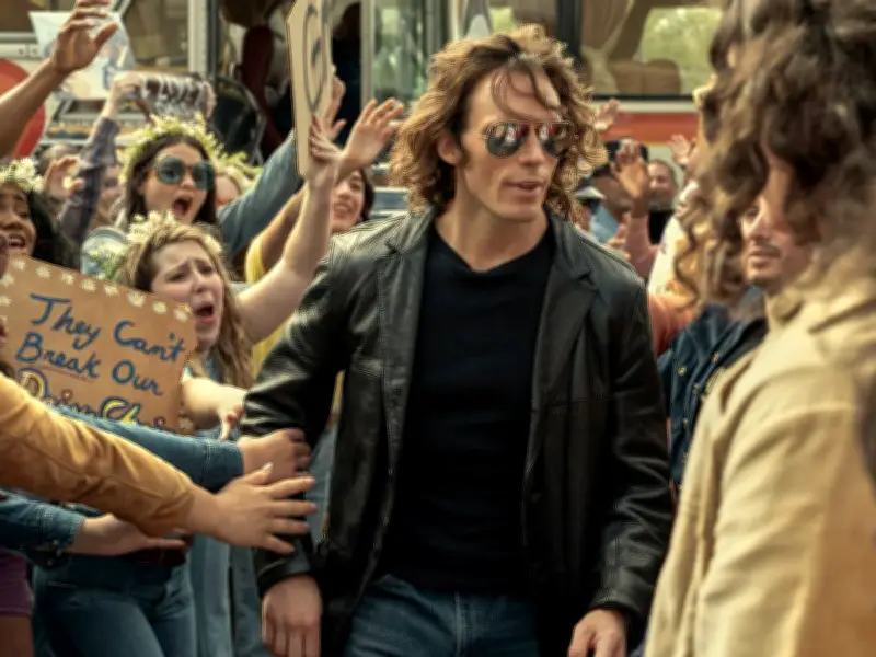 ITV Adds 'Addictive' Drama Daisy Jones & the Six, Fans Hail Best Book Adaptation