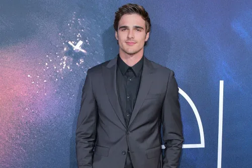 Jacob Elordi and Olivia Jade Giannulli Spotted Getting Cozy at SNL After-Party