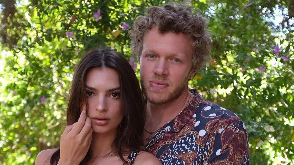 Emily Ratajkowski Appears to Joke About 'Ugly Men' After Reported Split