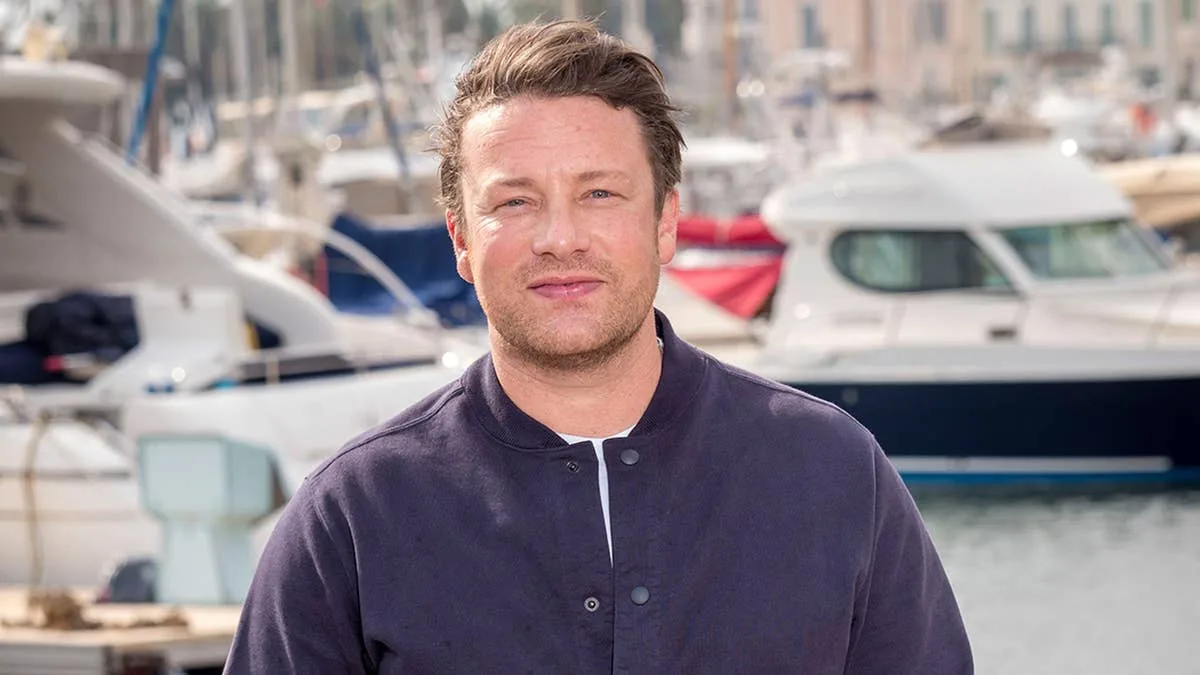 Jamie Oliver Recalls Feeding His Fingertip to TV Presenters in Live Cooking Mishap