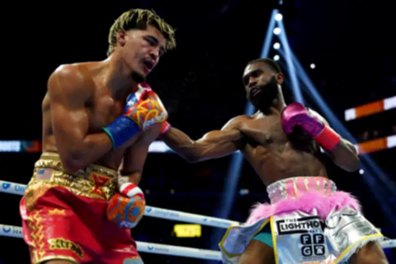 Jaron Ennis stops Xander Zayas in seventh to unify 154lb titles in instant classic