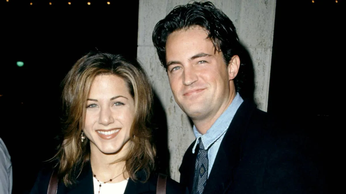 Jennifer Aniston's Letter to Matthew Perry Removed from Auction
