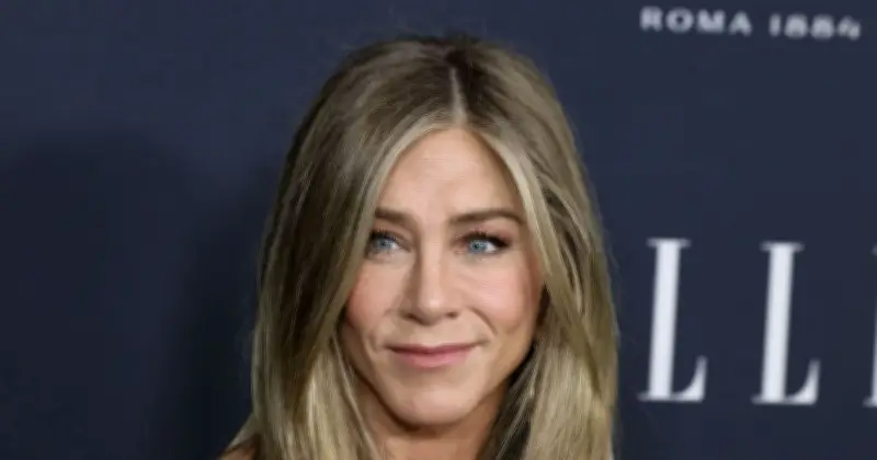 Jennifer Aniston Mourns Friends Co-Star James Burrows: 'He Was a Father Figure'
