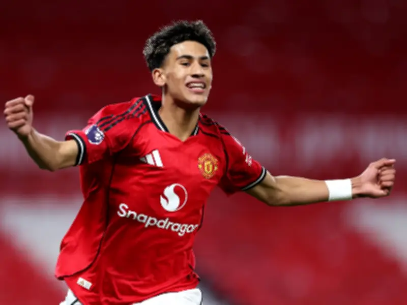 JJ Gabriel Sends Message to Michael Carrick as Premier League Ban Lifts