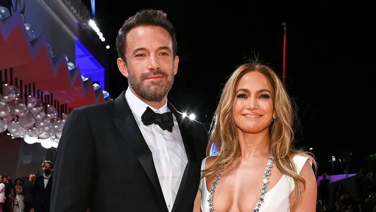 Ben Affleck Gives Up £48m Stake in Former Marital Home to Jennifer Lopez